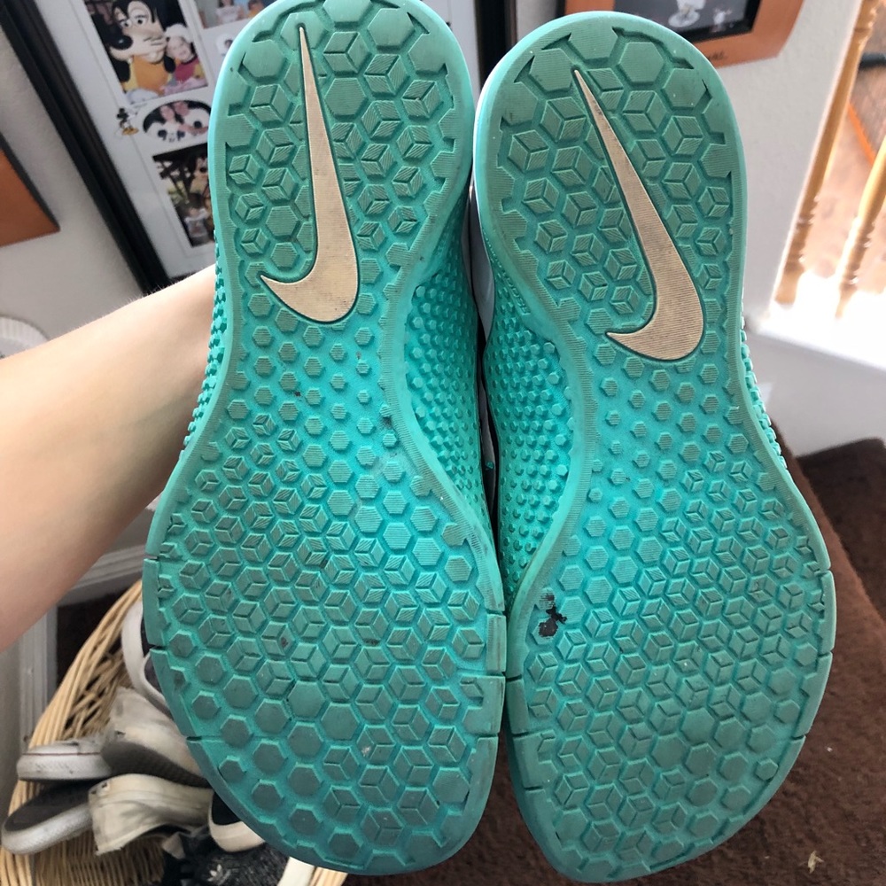 Nike Metcons - Picture 3 of 3
